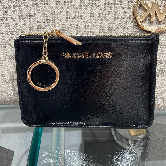 MICHAEL KORS
Jet Set Travel Small Top Zip Coin Pouch With ID
Black 
NWT - Picture 1 of 16